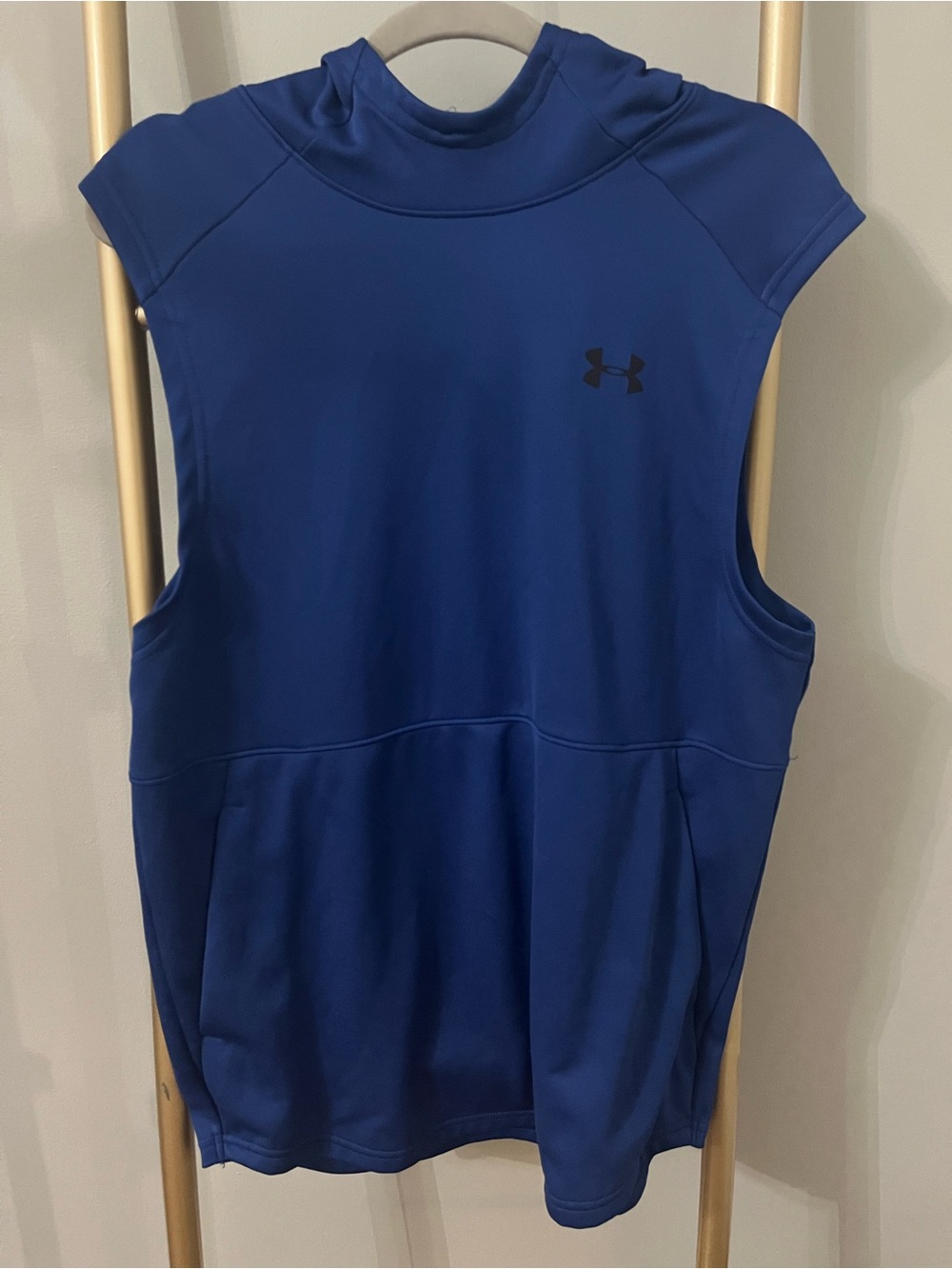 Men’s Under Armour Blue Sleeveless Performance Hoodie | Size Medium